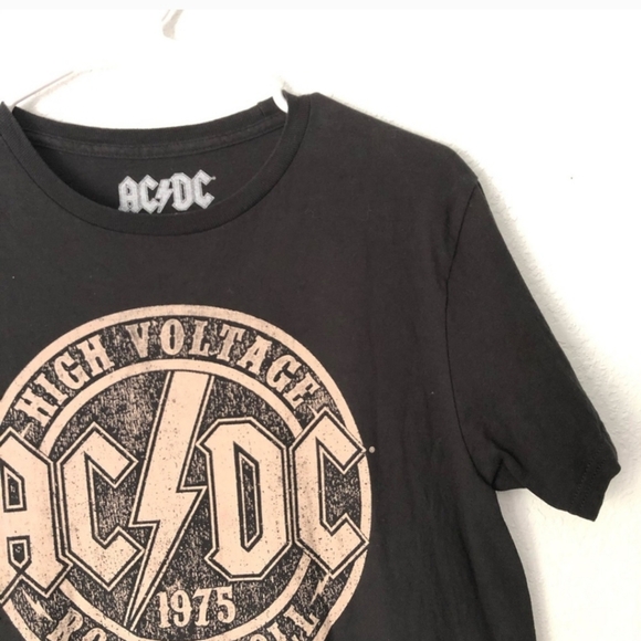 AC/DC High Voltage 1975 Rock & Roll Graphic Tee - Picture 4 of 7